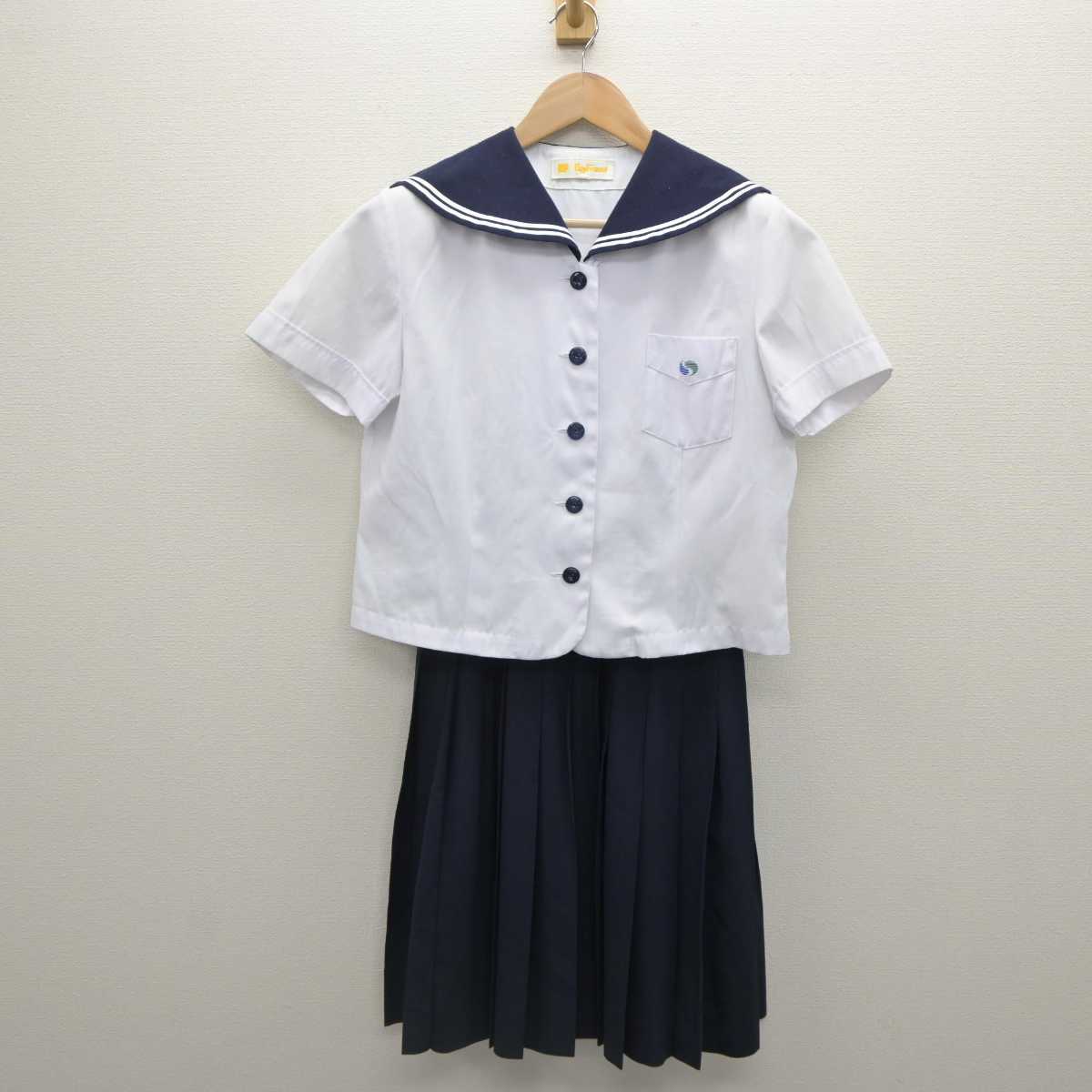 【中古】石川県 清泉中学校 女子制服 3点 (セーラー服・スカート) sf062387