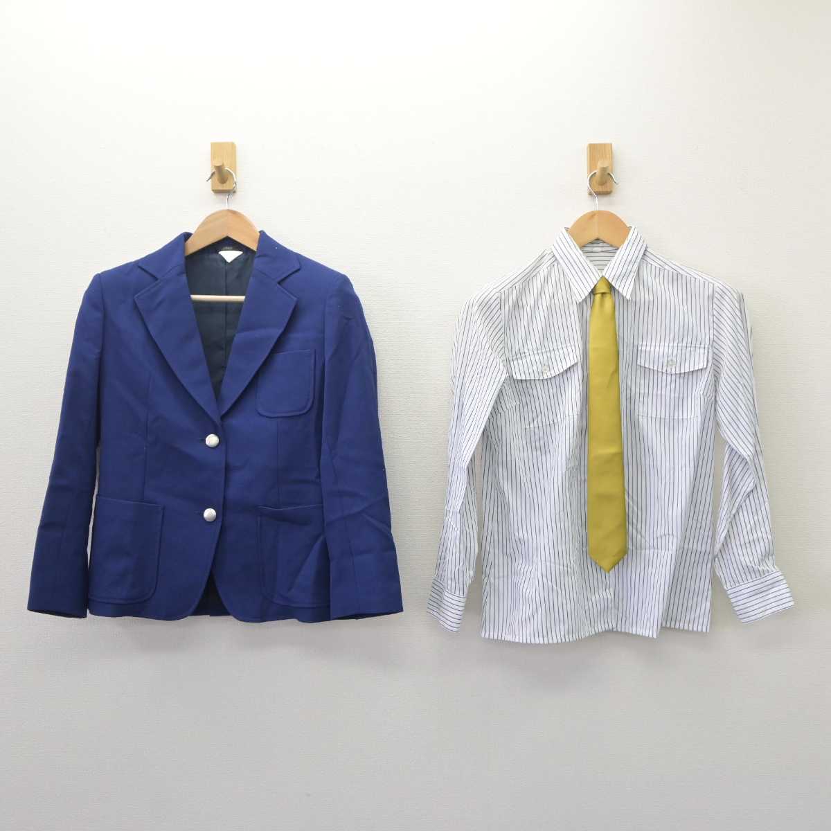 【中古】東京都 国際基督教大学高等学校 女子制服 4点 (ブレザー・シャツ・スカート) sf062437