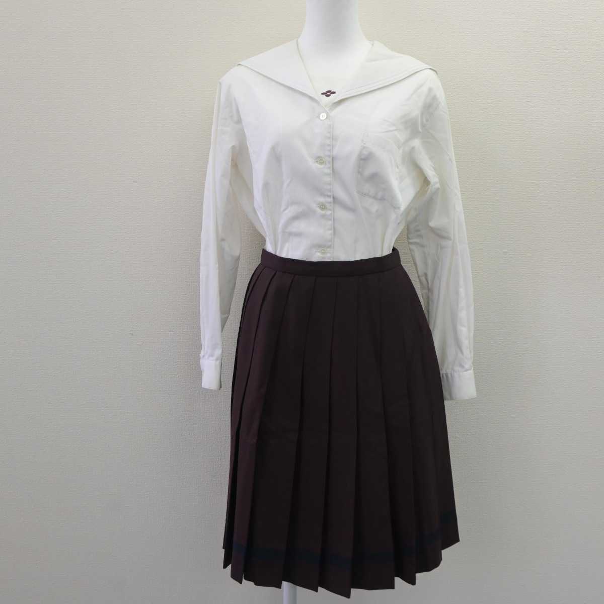 【中古】群馬県 共愛学園高等学校 女子制服 4点 (ブレザー・ベスト・セーラー服・スカート) sf062448