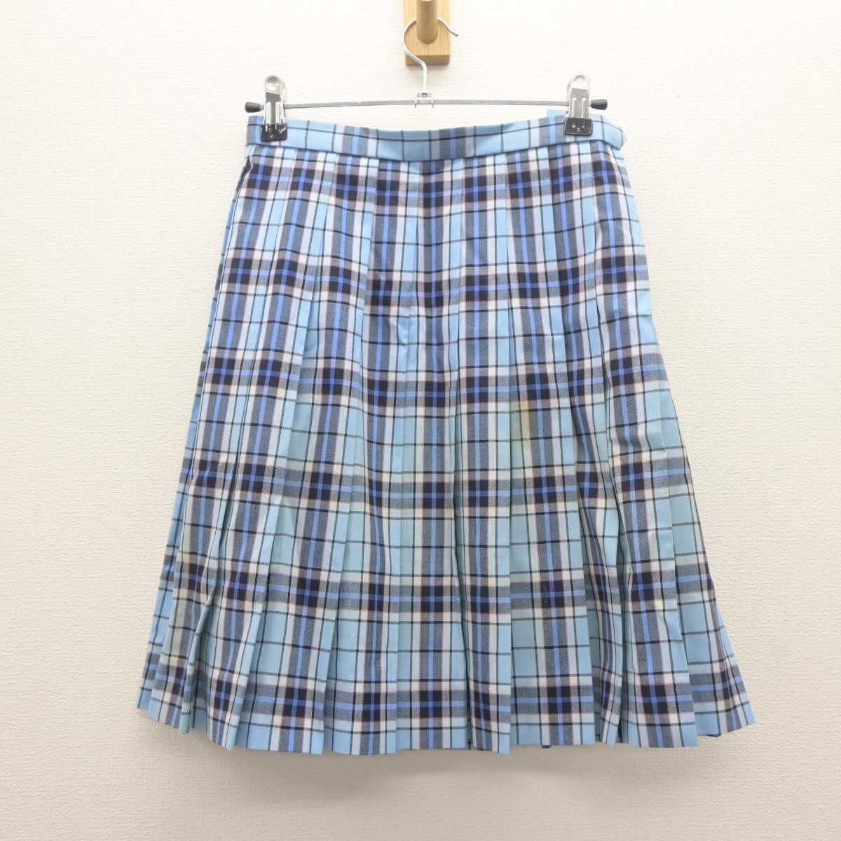 【中古】 クラーク記念国際高等学校 女子制服 2点 (シャツ・スカート) sf062614