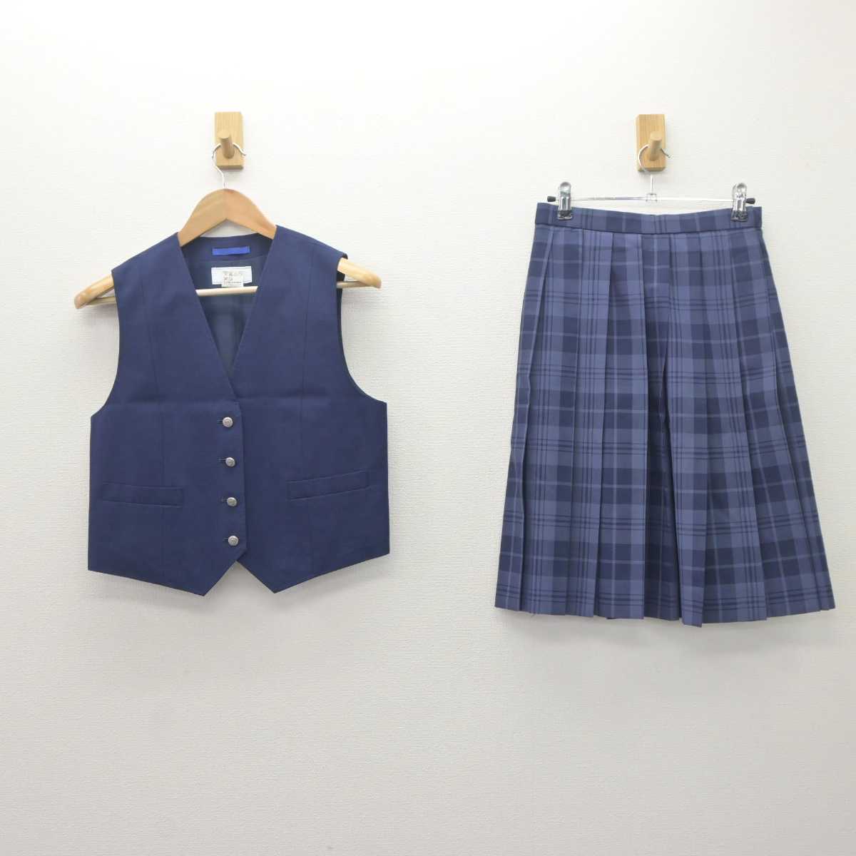 【中古】栃木県 白鴎大学足利高等学校 女子制服 2点 (ベスト・スカート) sf062622