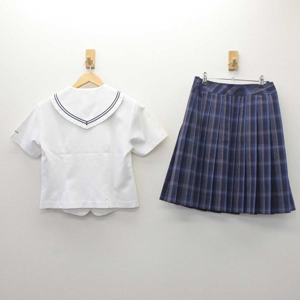 【中古】埼玉県 秋草学園高等学校 女子制服 4点 (ニット・セーラー服・スカート) sf062810