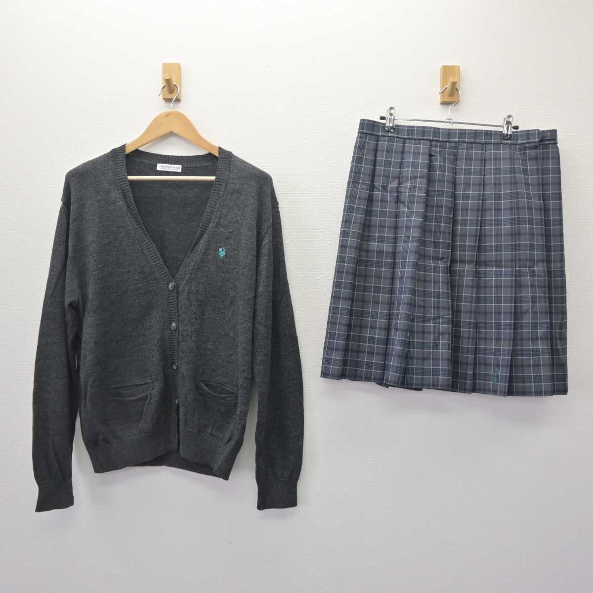 【中古】大阪府 大阪学芸高等学校 女子制服 2点 (ニット・スカート) sf062943