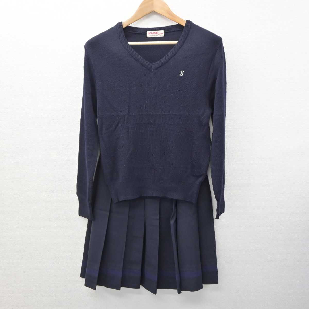 【中古】埼玉県 狭山ヶ丘高等学校 女子制服 4点 (ブレザー・ニット・スカート) sf063175