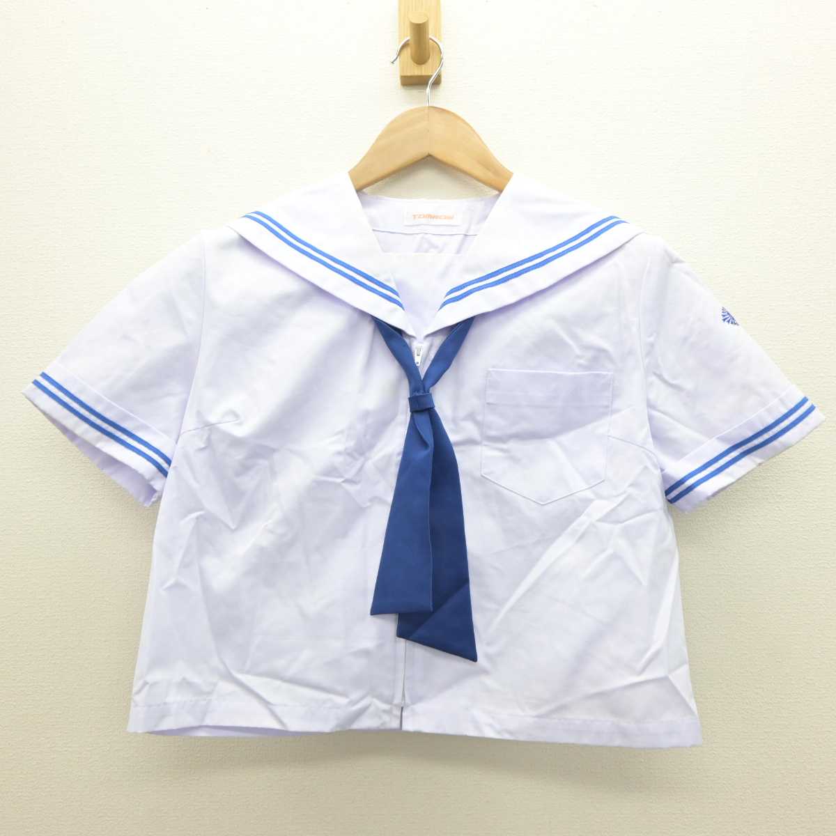 【中古】青森県 むつ中学校 女子制服 3点 (セーラー服・スカート) sf063181