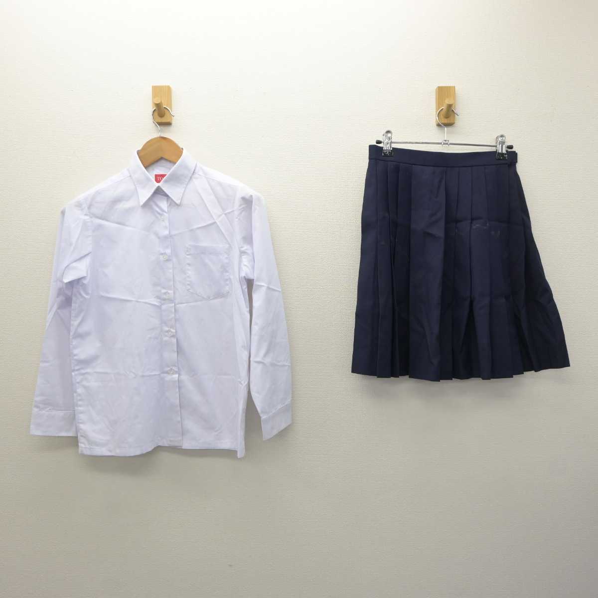 【中古】神奈川県 横浜平沼高等学校 女子制服 2点 (シャツ・スカート) sf063249