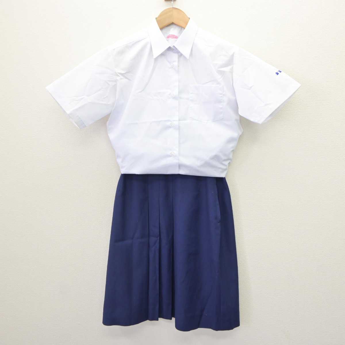 【中古】埼玉県 狭山経済高等学校 女子制服 3点 (ベスト・シャツ・スカート) sf063354