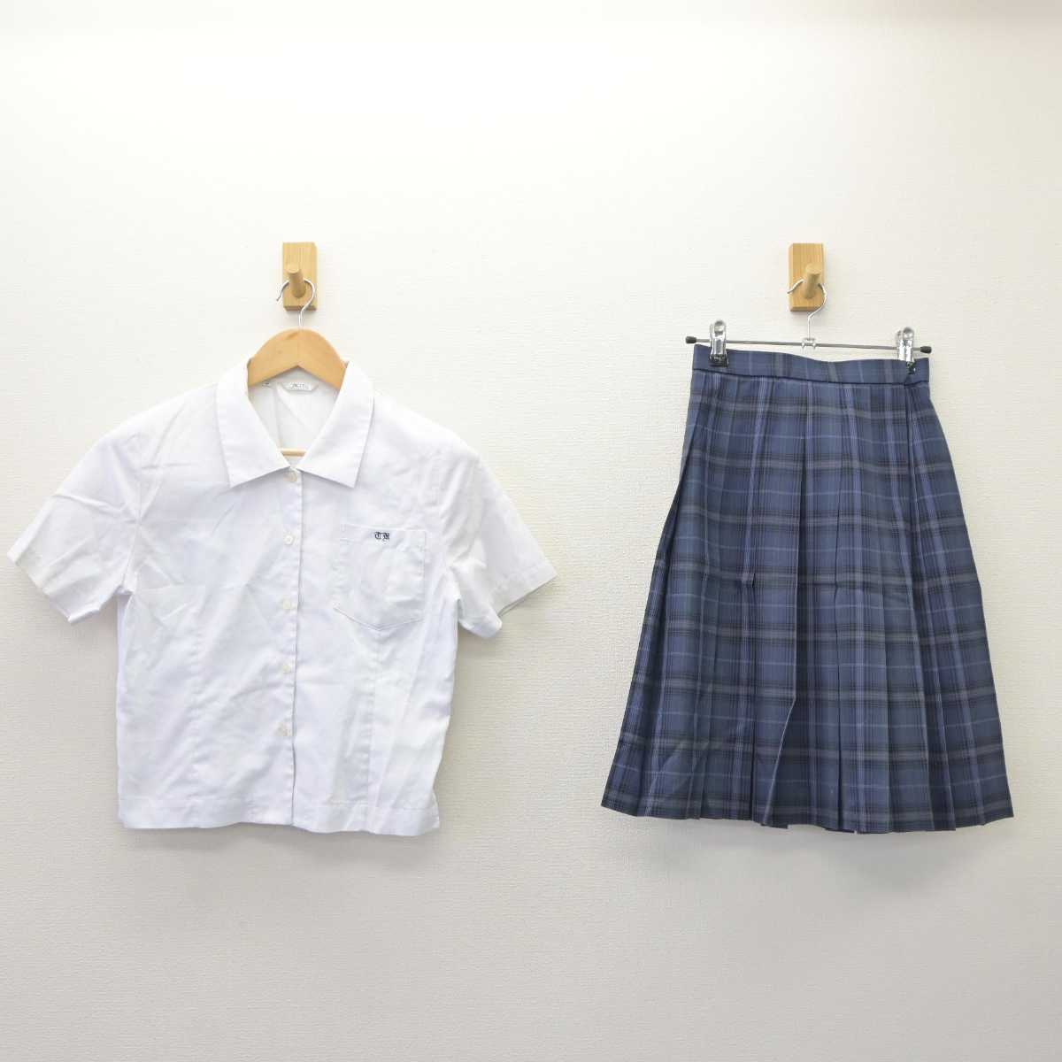 【中古】鳥取県 鳥取湖陵高等学校 女子制服 2点 (シャツ・スカート) sf063407