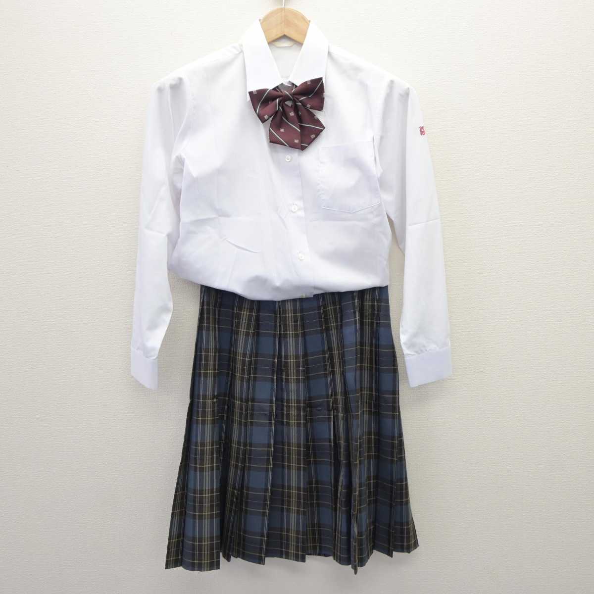 【中古】大阪府 岸和田市立産業高等学校 女子制服 4点 (ブレザー・シャツ・スカート) sf063562