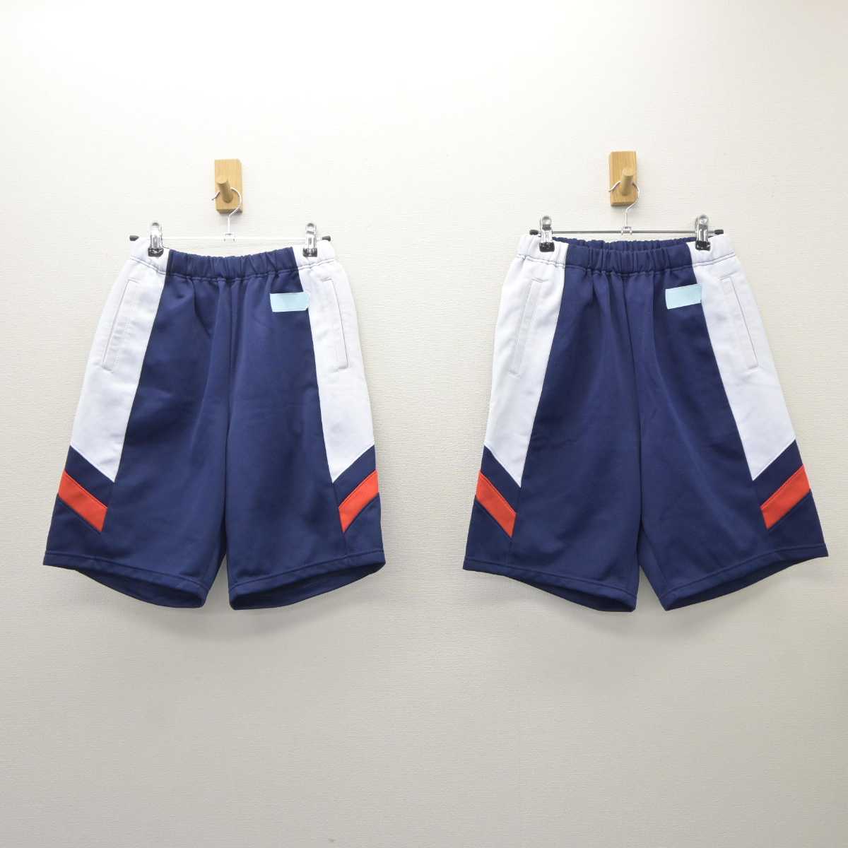 【中古】茨城県 新利根中学校  女子制服 3点 (体操服 上・体操服 下) sf063569