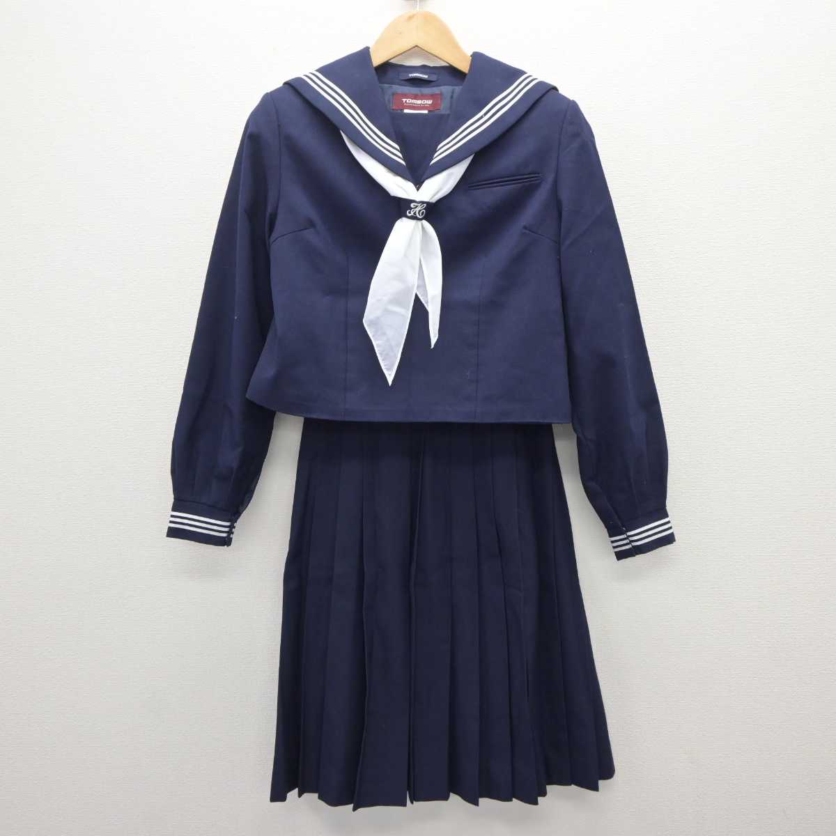 【中古】茨城県 新利根中学校  女子制服 3点 (セーラー服・スカート) sf063574