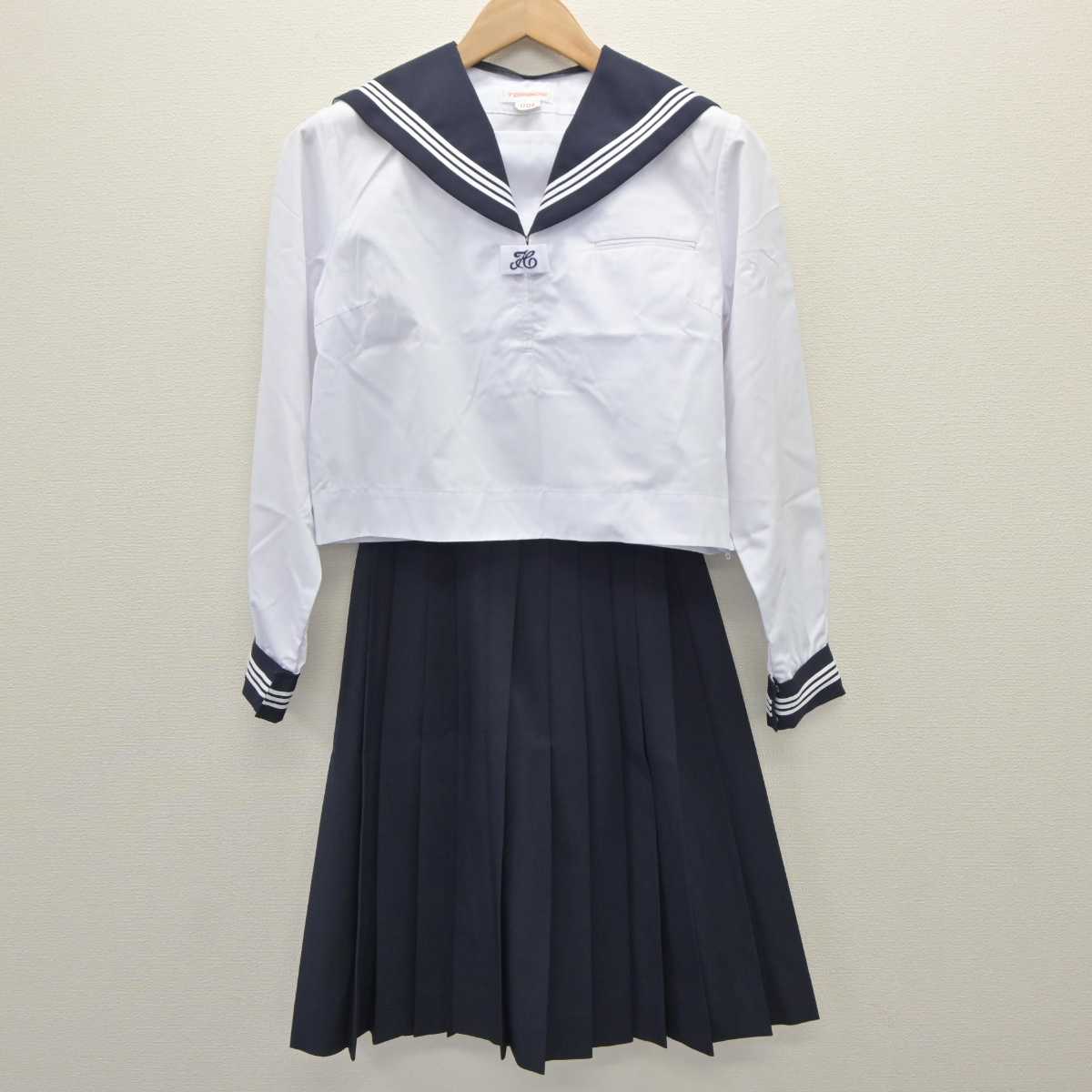 【中古】茨城県 新利根中学校  女子制服 4点 (セーラー服・スカート) sf063576