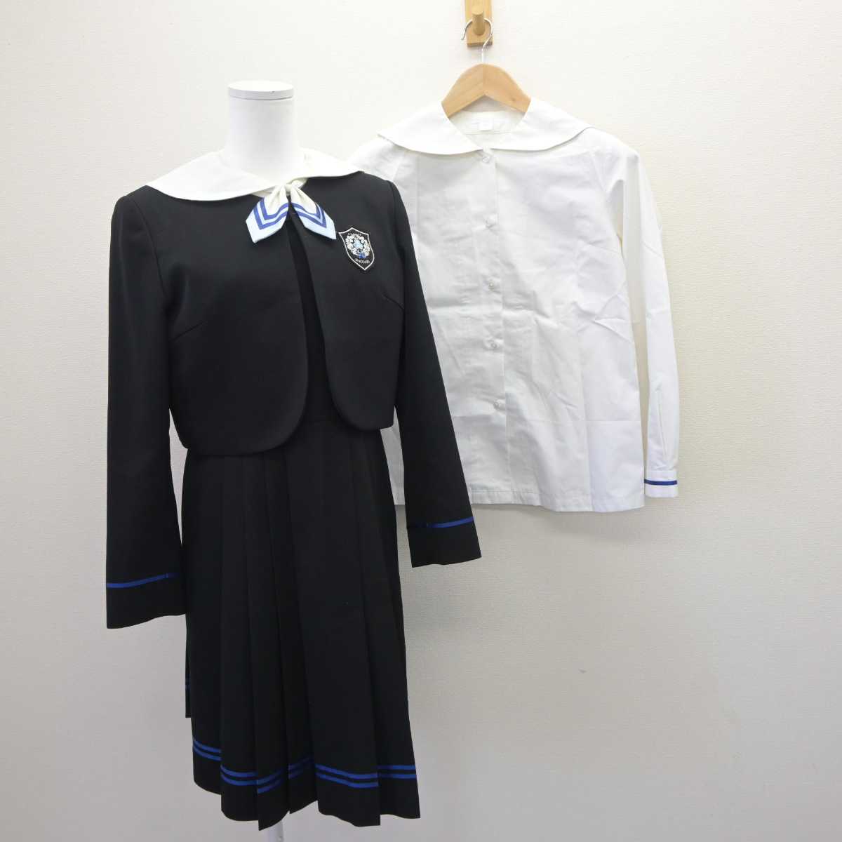 【中古】東京都 瀧野川女子学園高等学校 女子制服 6点 (ブレザー・シャツ・ジャンパースカート) sf063779