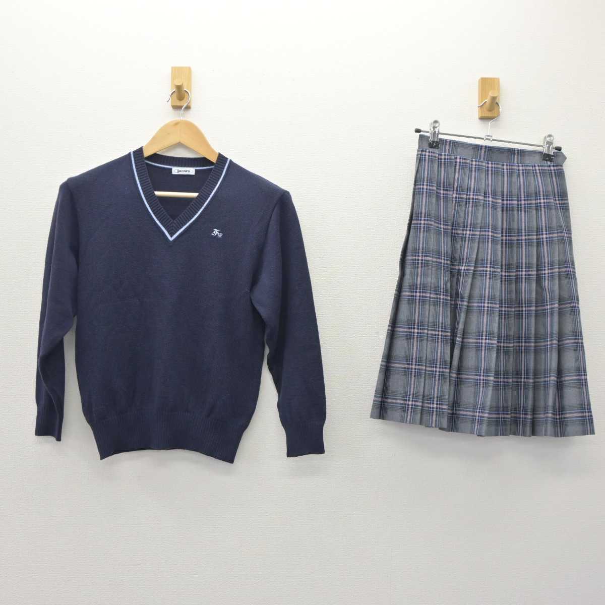 【中古】東京都 深川第八中学校 女子制服 2点 (ニット・スカート) sf063942