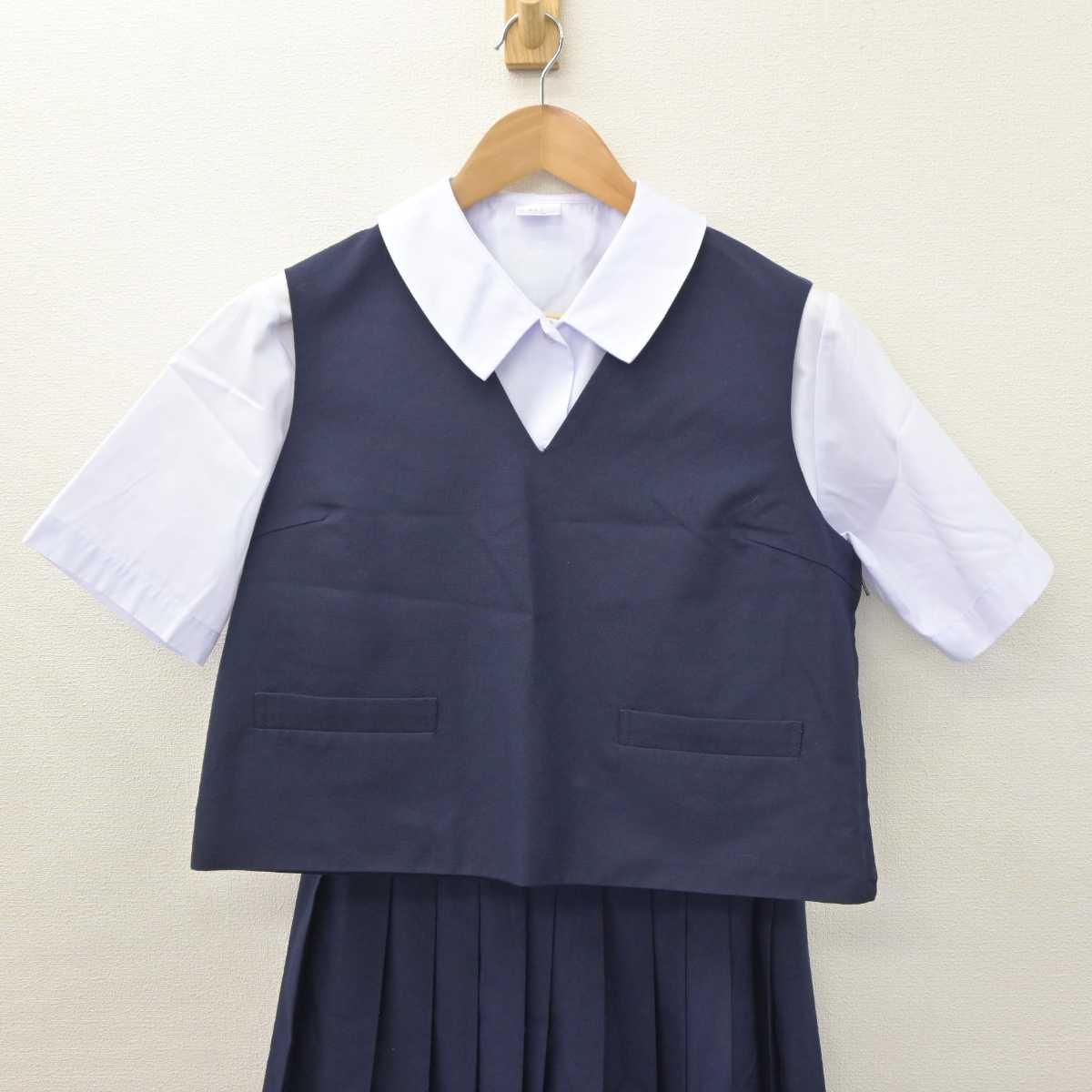 【中古】埼玉県 平野中学校 女子制服 3点 (ベスト・シャツ・スカート) sf063986