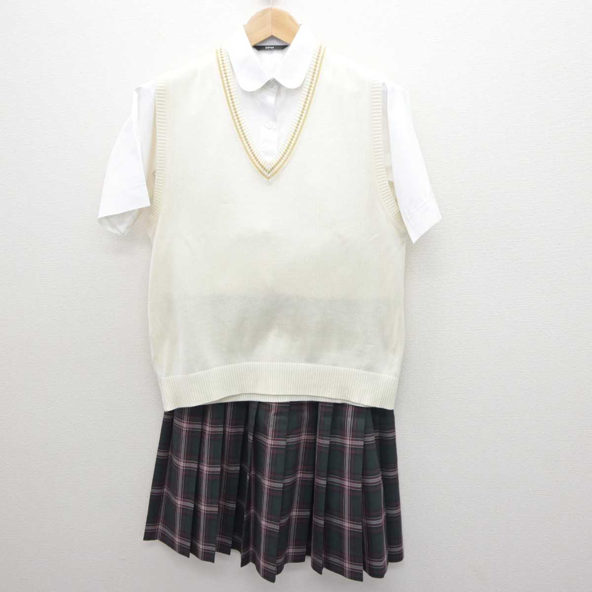 【中古】埼玉県 昌平高等学校 女子制服 3点 (ニットベスト・シャツ・スカート) sf064024