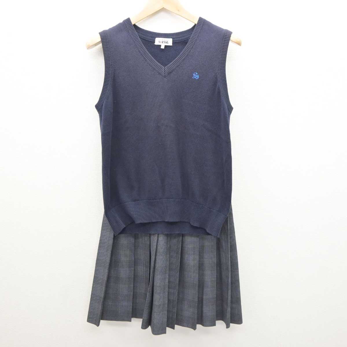 【中古】東京都 第三砂町中学校 女子制服 2点 (ニットベスト・スカート) sf064088