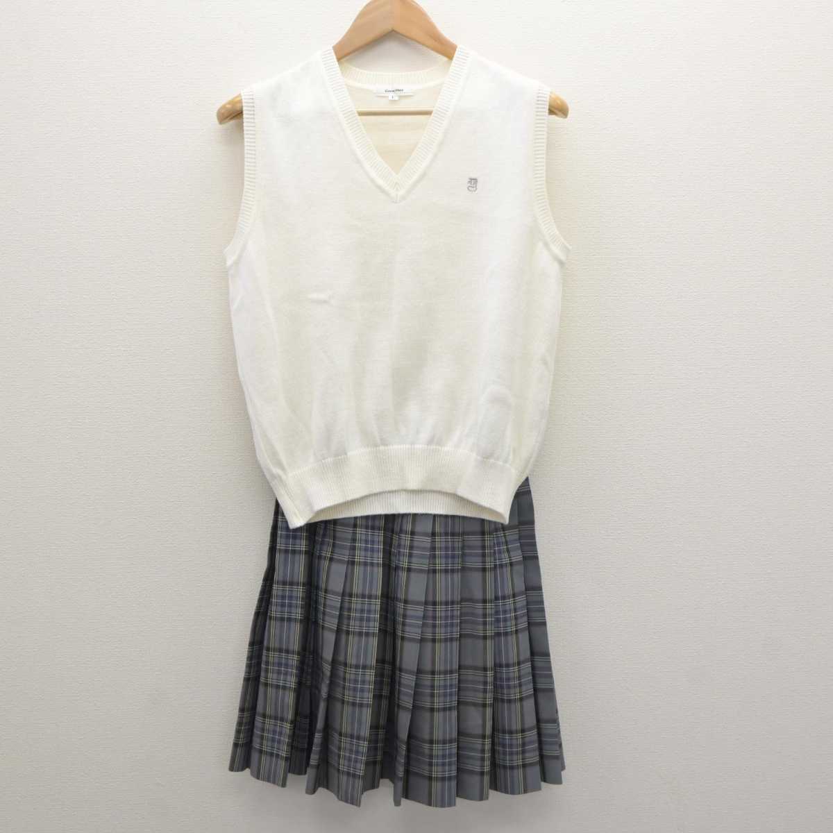 【中古】埼玉県 獨協埼玉中学高等学校 女子制服 2点 (ニットベスト・スカート) sf064131