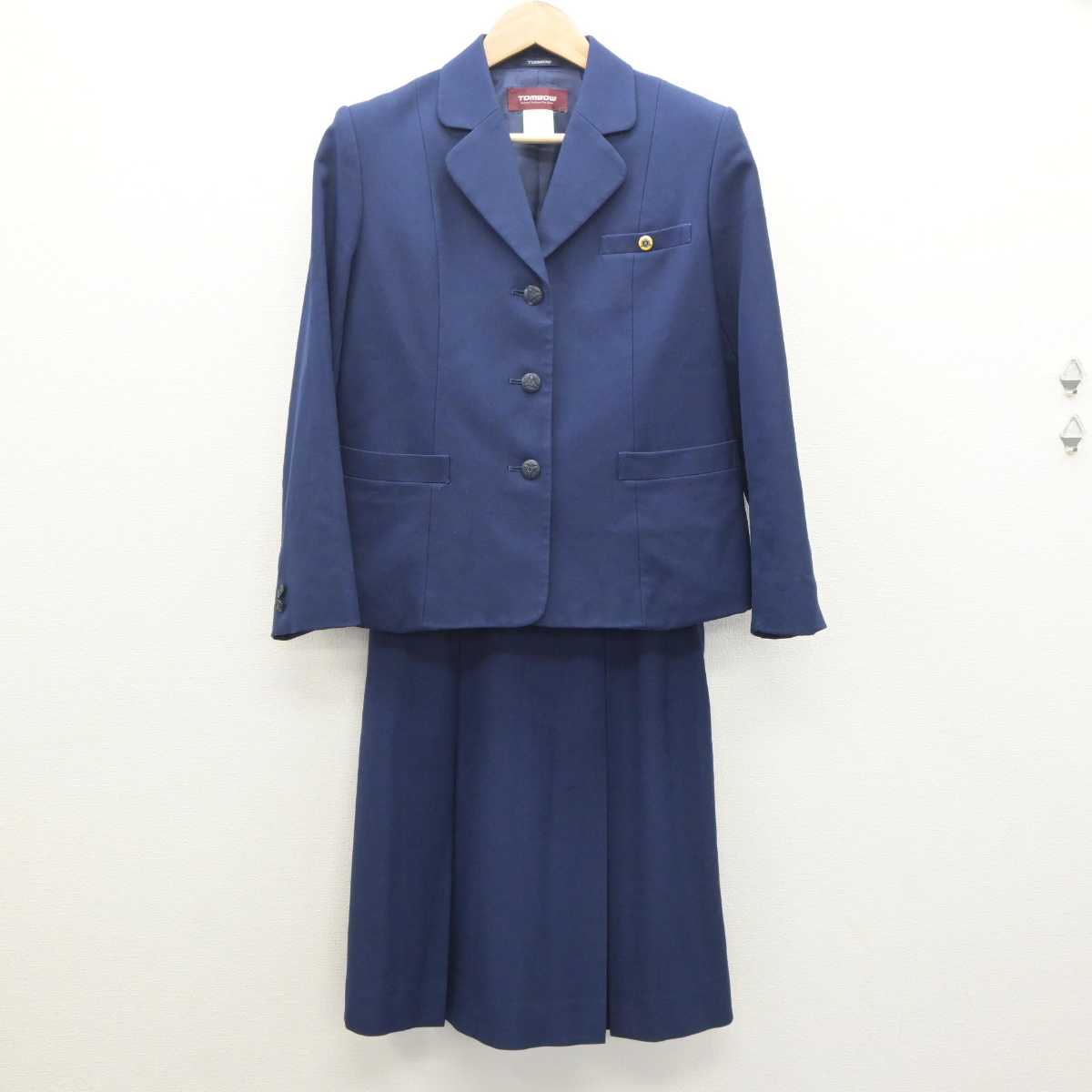 【中古】秋田県 新屋高等学校 女子制服 4点 (ブレザー・ニット・スカート) sf064153