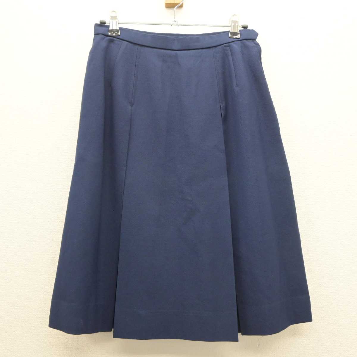 【中古】秋田県 新屋高等学校 女子制服 2点 (ニット・スカート) sf064154