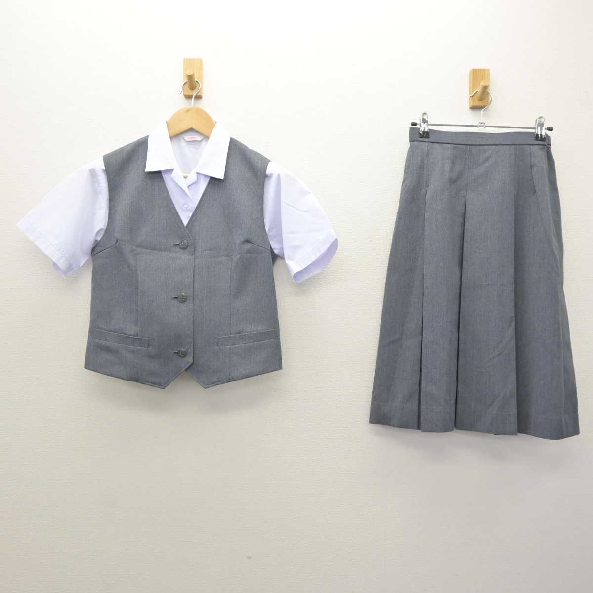 【中古】千葉県 松ヶ丘中学校 女子制服 3点 (ベスト・シャツ・スカート) sf064284