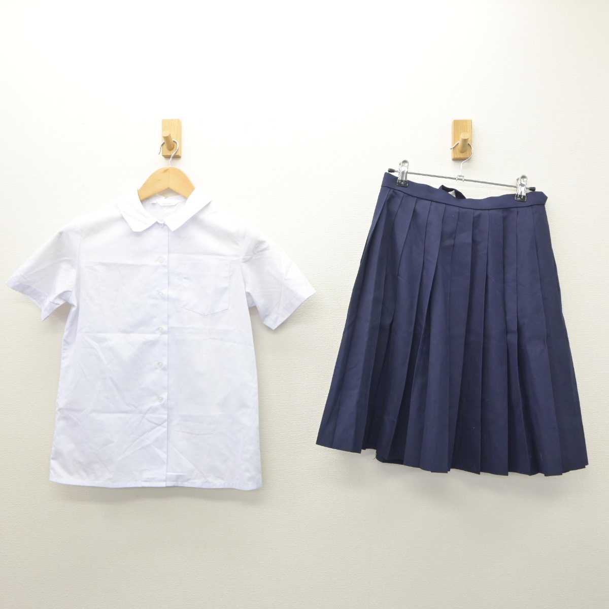 【中古】兵庫県 本庄中学校 女子制服 2点 (シャツ・スカート) sf064332