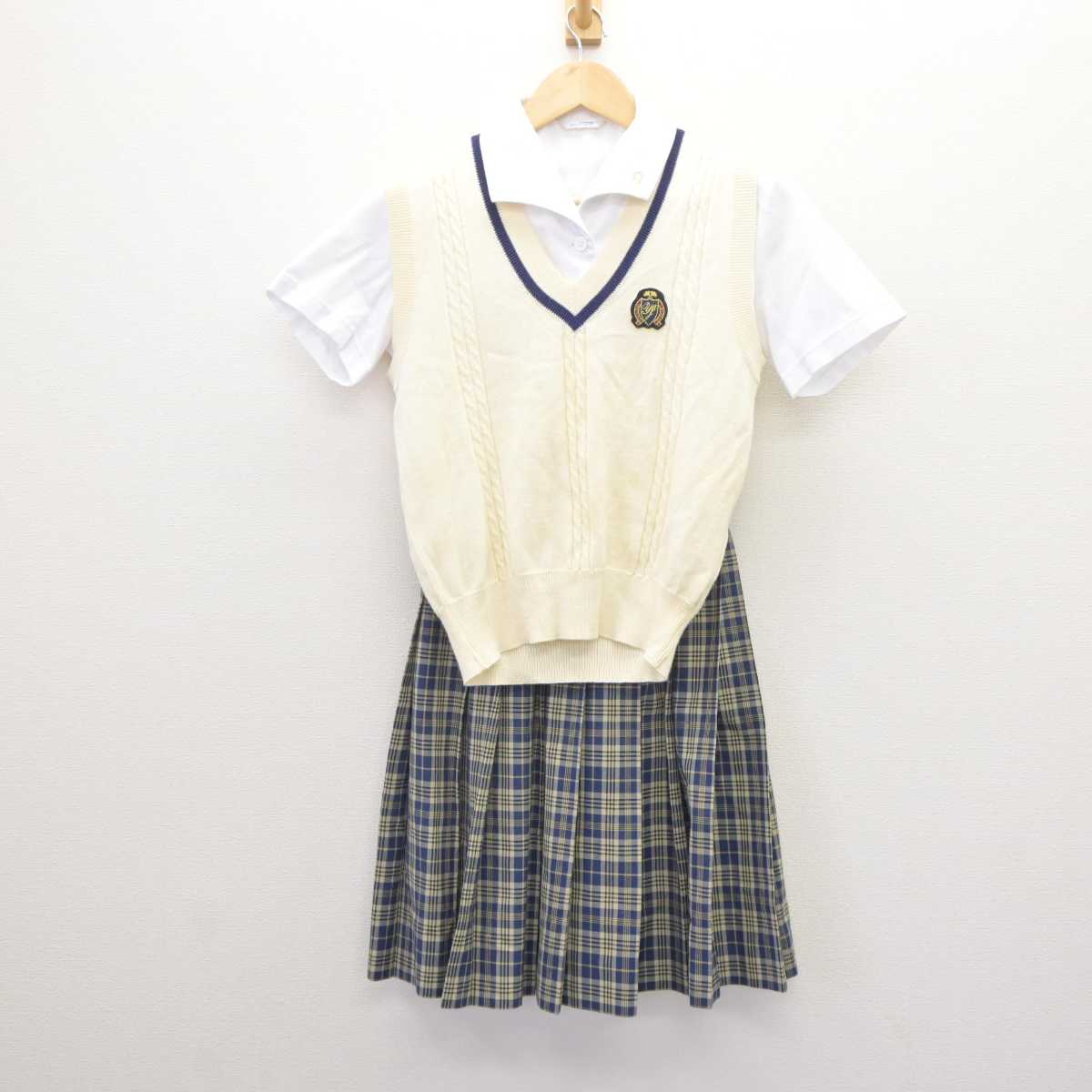 【中古】秋田県 横手城南高等学校 女子制服 3点 (ニットベスト・シャツ・スカート) sf064421