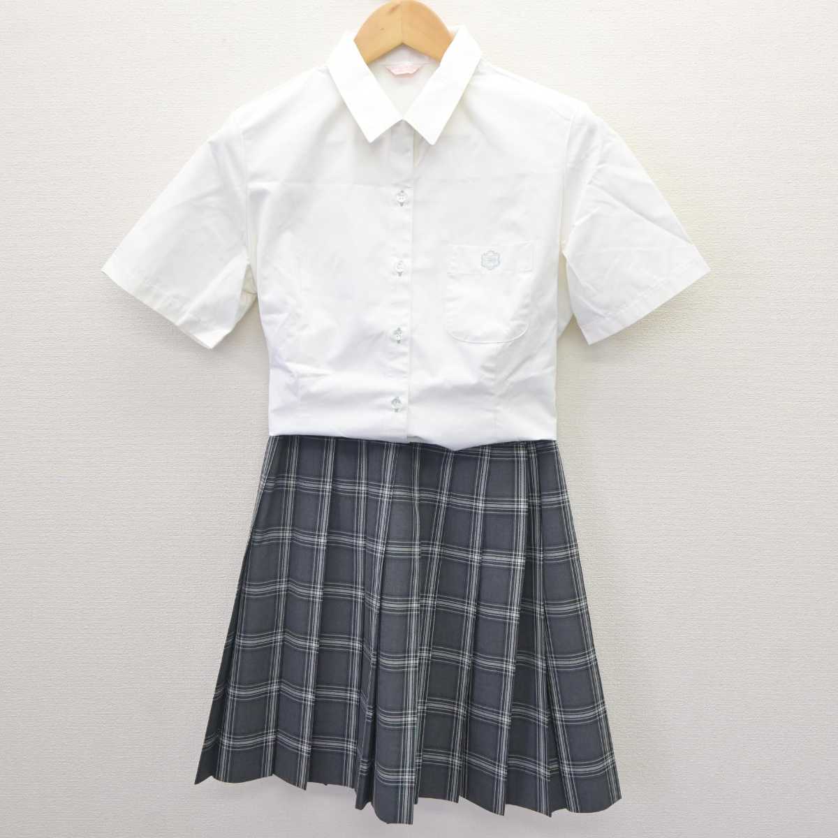 【中古】東京都 実践学園高等学校 女子制服 3点 (シャツ・シャツ・スカート) sf064466