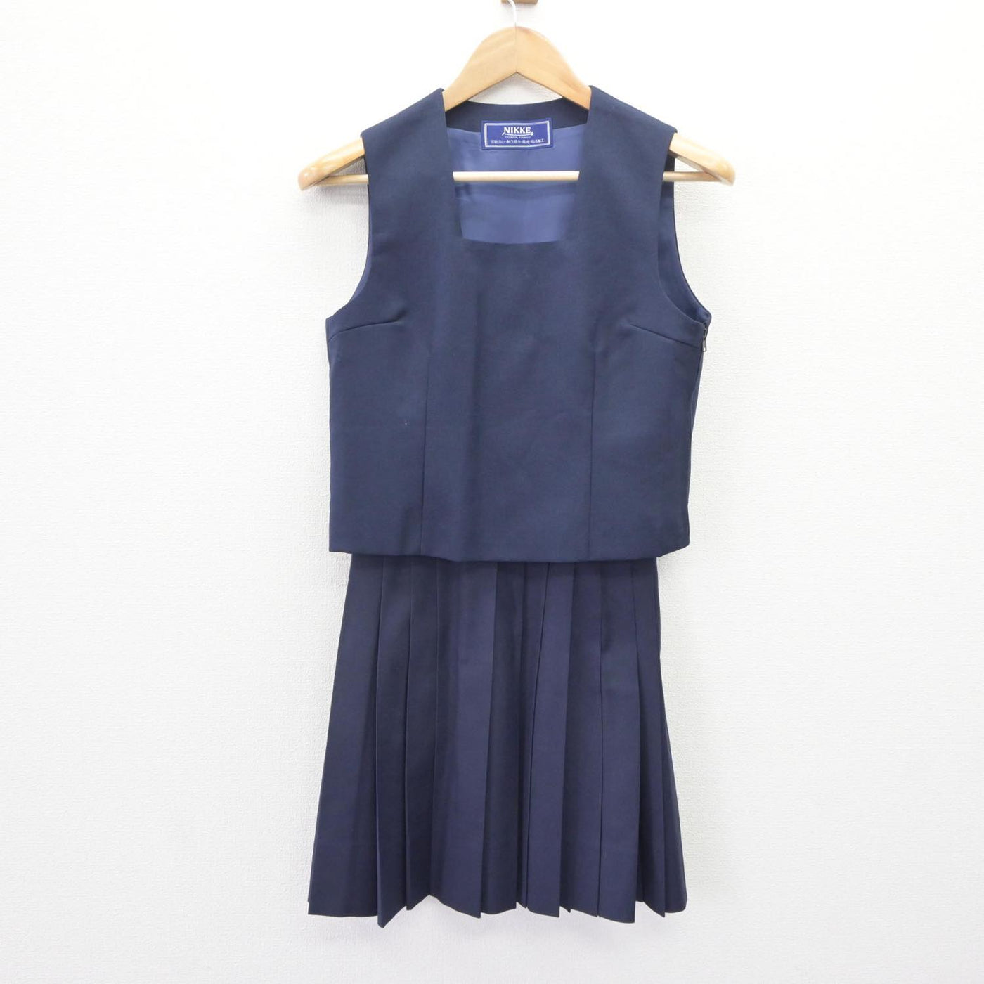 中古】神奈川県 多摩高等学校 女子制服 2点 (ベスト・スカート) sf064617 | 中古制服通販パレイド