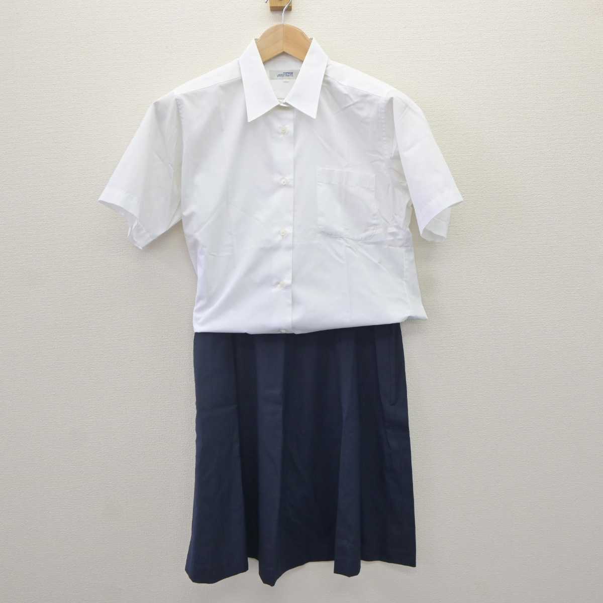 【中古】埼玉県 熊谷女子高等学校 女子制服 3点 (ニットベスト・シャツ・スカート) sf064959