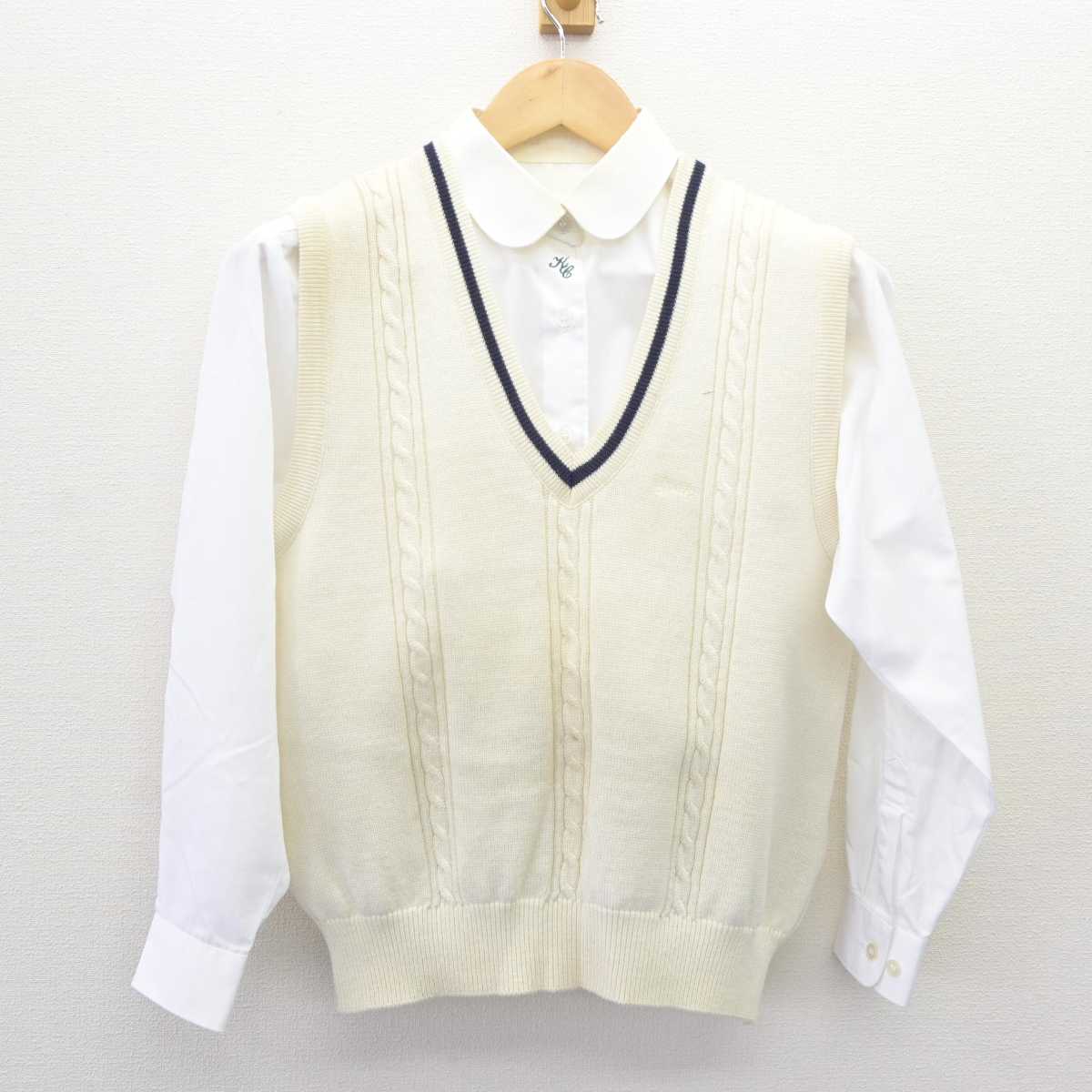 【中古】岡山県 倉敷中央高等学校 女子制服 2点 (ニットベスト・シャツ) sf065162