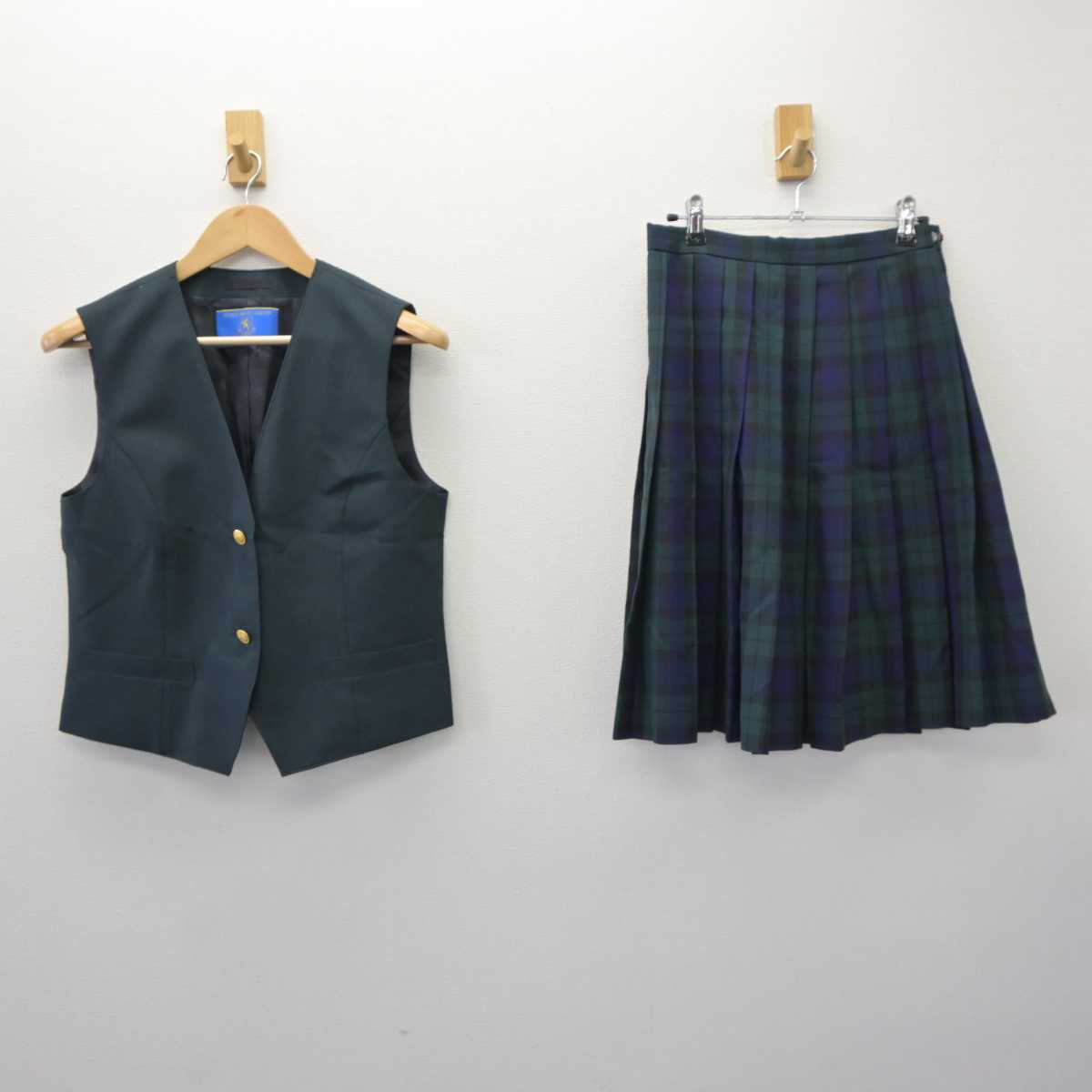 【中古】宮城県 仙台育英学園高等学校 女子制服 2点 (ベスト・スカート) sf065239