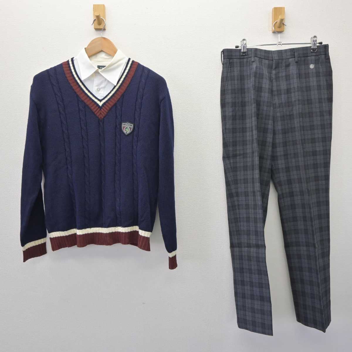 【中古】岡山県 岡山理科大学附属中学校・高等学校 男子制服 5点 (ブレザー・ニット・シャツ・ズボン) sf065251