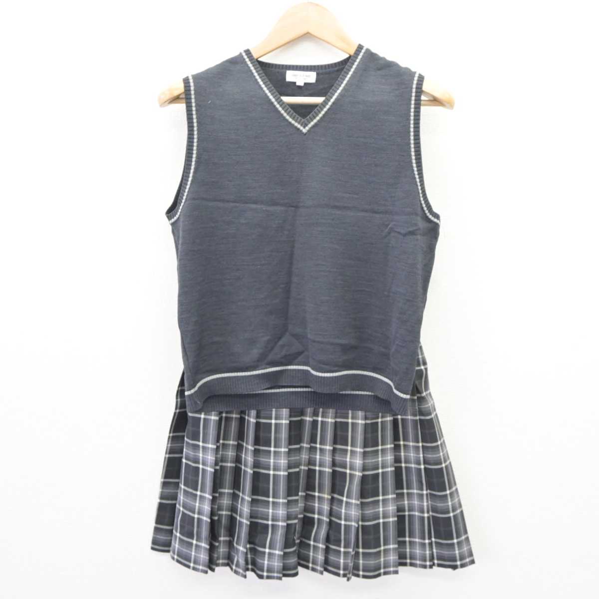 【中古】兵庫県 神戸龍谷中学校高等学校 女子制服 2点 (ニットベスト・スカート) sf065299