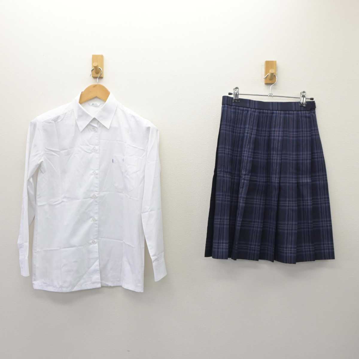 【中古】神奈川県 中央大学附属横浜中学校・高等学校 女子制服 5点 (ブレザー・ニット・シャツ・スカート) sf065664