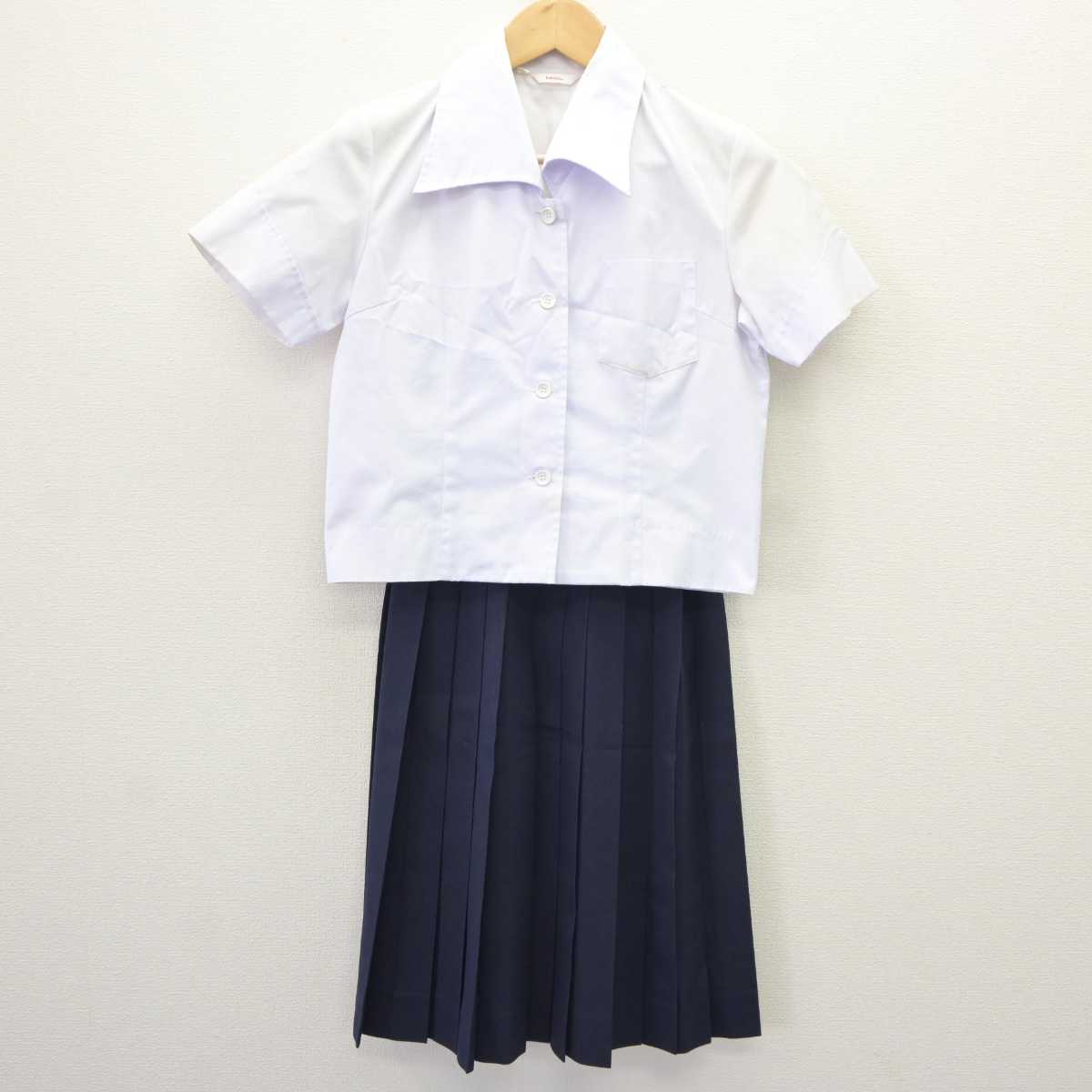 【中古】富山県 雄山高等学校 女子制服 2点 (シャツ・スカート) sf065747