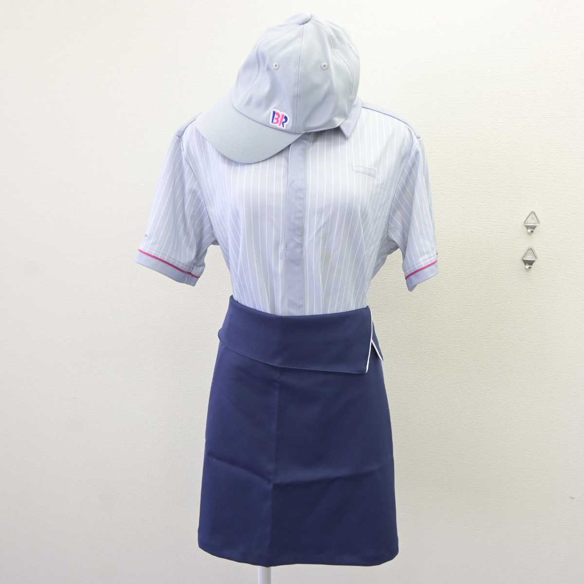 【中古】 サーティワンアイスクリーム 女子制服 3点 (シャツ・エプロン / サロン) sf065774