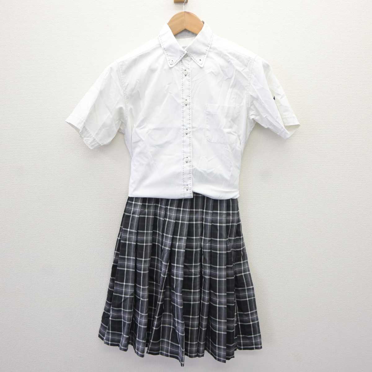 【中古】東京都 八王子中学校・高等学校 女子制服 3点 (ニットベスト・シャツ・スカート) sf065781