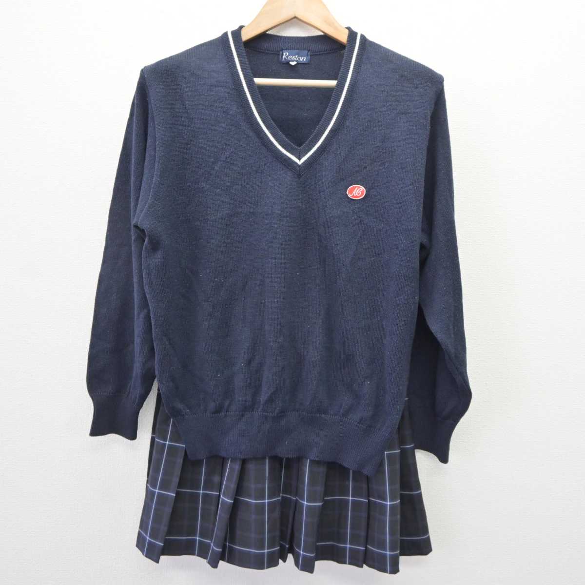 【中古】兵庫県 明石商業高等学校 女子制服 2点 (ニット・スカート) sf065825