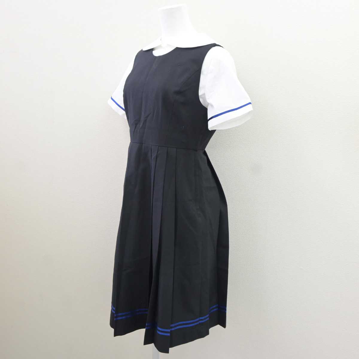 【中古】東京都 瀧野川女子学園中学高等学校 女子制服 3点 (ブラウス・ジャンパースカート) sf065865