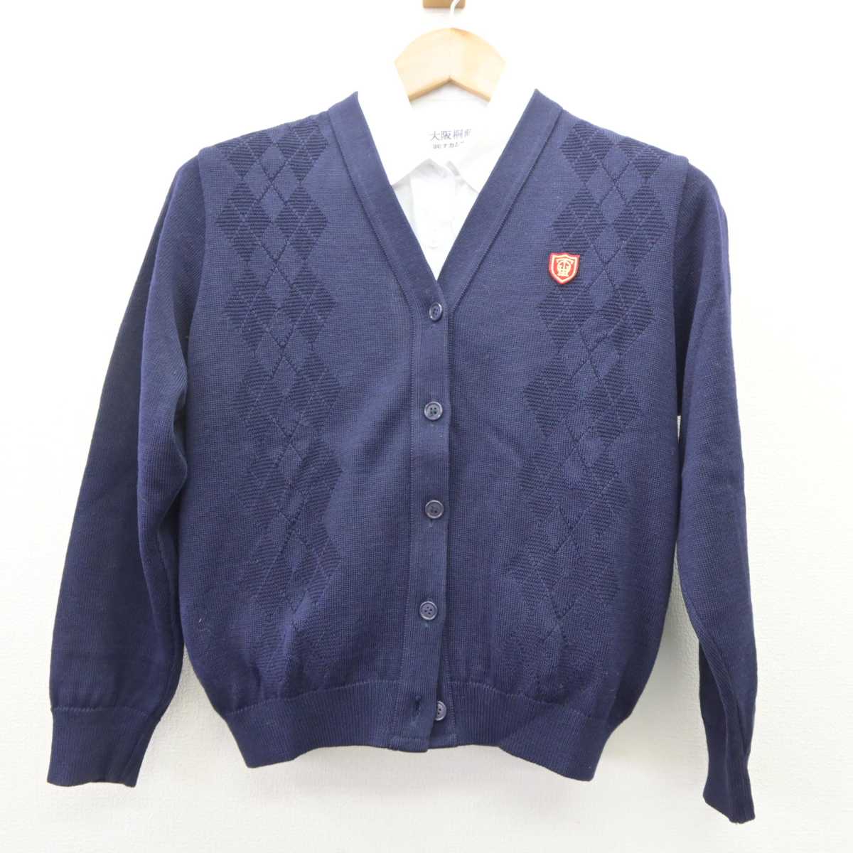 【中古】大阪府 大阪桐蔭高等学校 女子制服 2点 (ニット・シャツ) sf065964