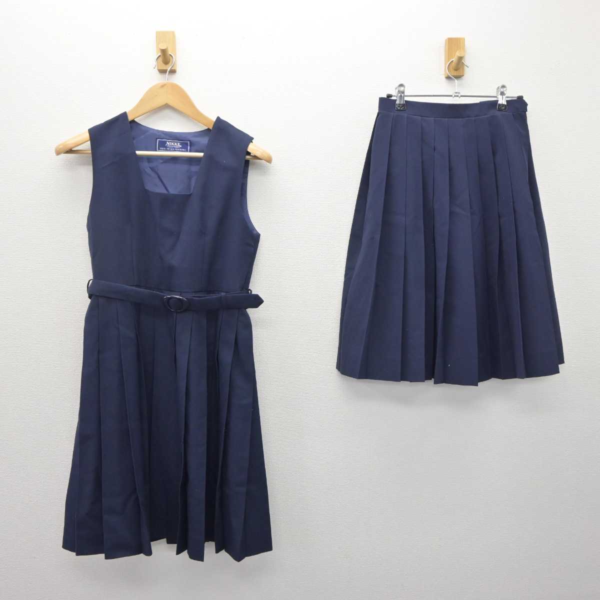 【中古】茨城県 取手第二中学校 女子制服 5点 (セーラー服・ジャンパースカート・スカート) sf065995