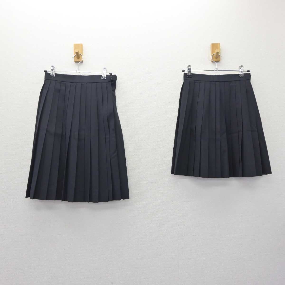 【中古】三重県 多気中学校 女子制服 2点 (スカート) sf066169