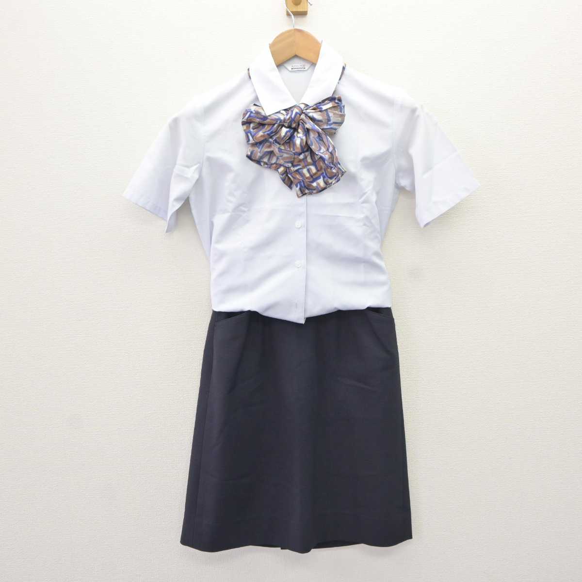 【中古】 事務服 女子制服 3点 (シャツ・スカート) sf066195