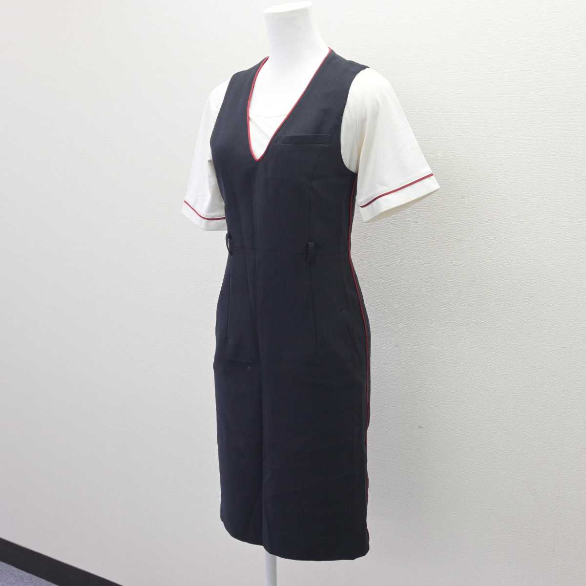 【中古】 フジドリームエアラインズ 女子制服 2点 (ブラウス・ジャンパースカート) sf066509