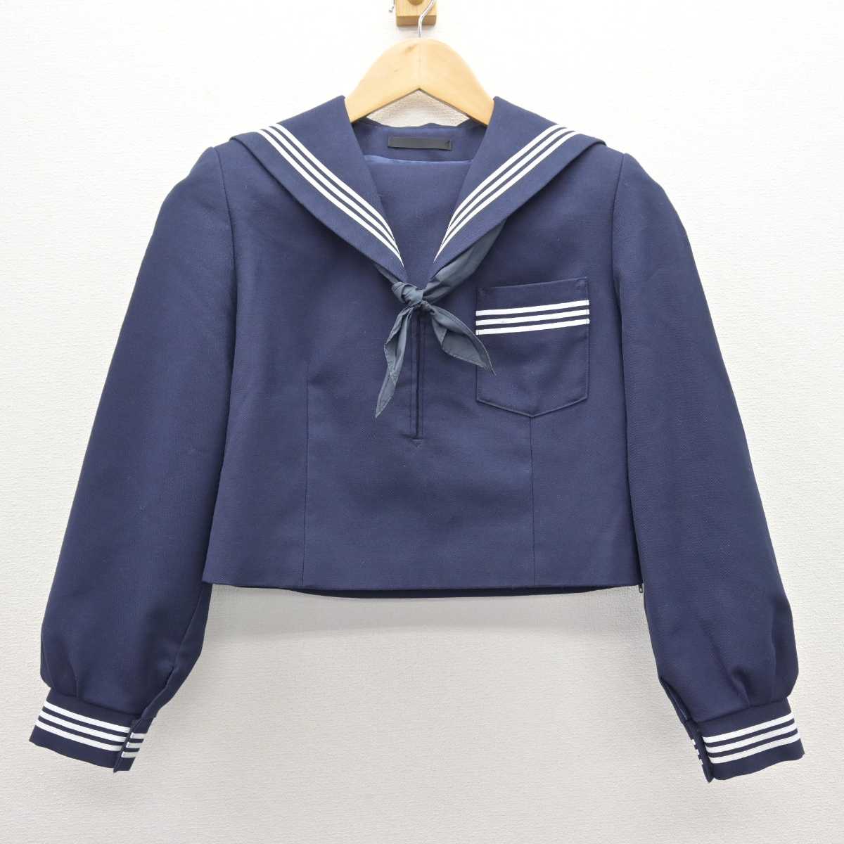 【中古】静岡県 対島中学校 女子制服 3点 (セーラー服・スカート) sf066556