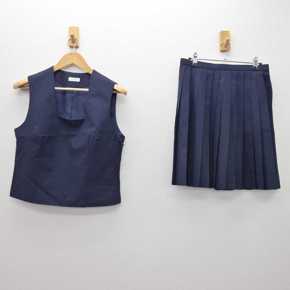 【中古】香川県 高松高等学校 女子制服 2点 (ベスト・スカート) sf066884