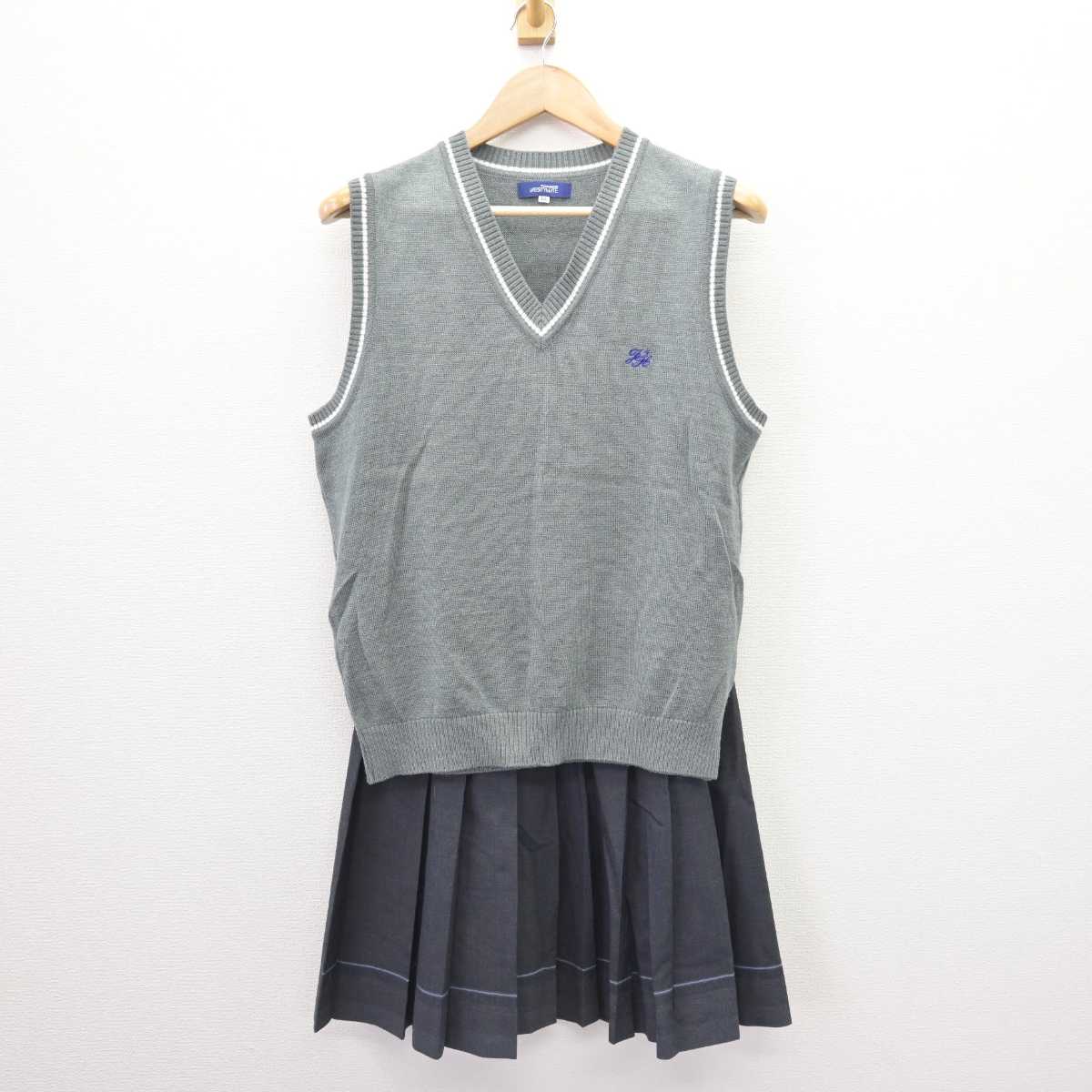 【中古】徳島県 城北高等学校 女子制服 2点 (ニットベスト・スカート) sf067163