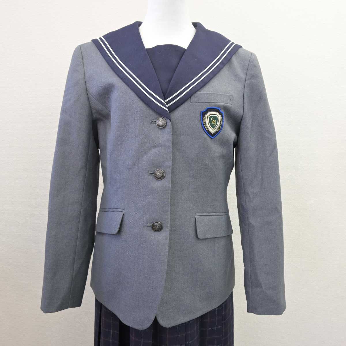 【中古】福岡県 精華女子高等学校 女子制服 2点 (セーラー服・ジャンパースカート) sf067182