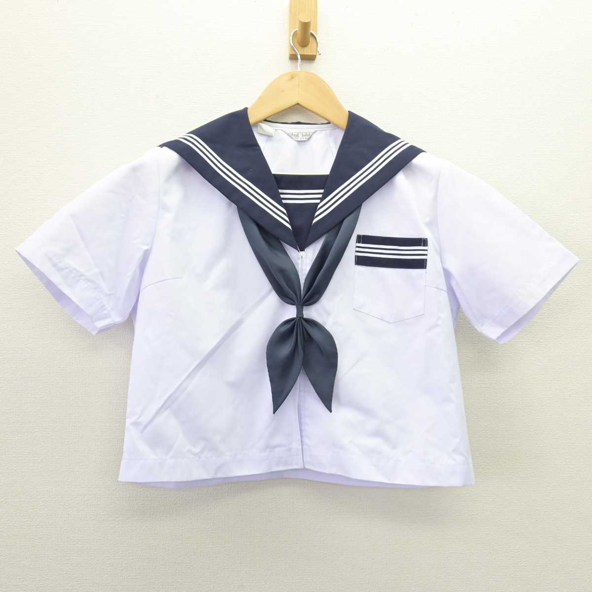 【中古】静岡県 麁玉中学校 女子制服 3点 (セーラー服・スカート) sf067621